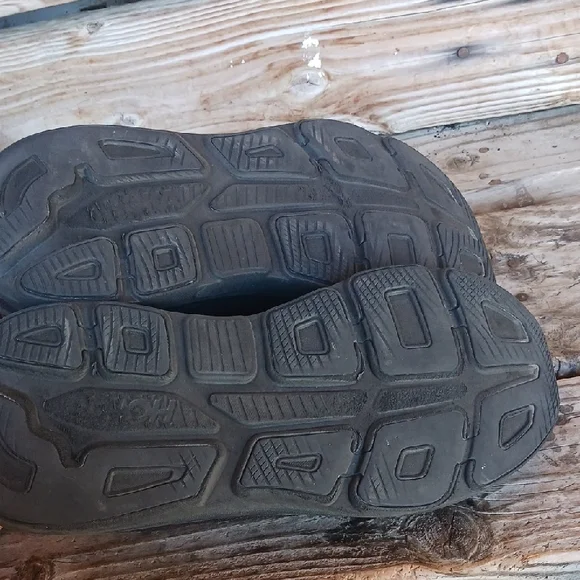 Hoka Bondi 9 Black Athletic Shoes with Cushioned Midsole - Picture 14 of 15